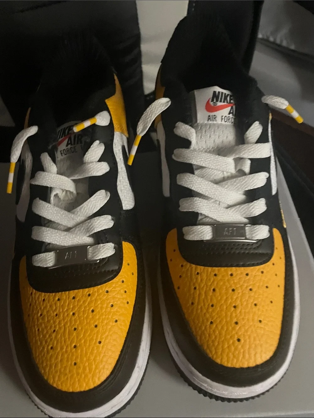 Nike Low Top Sneakers - Black, Yellow, White